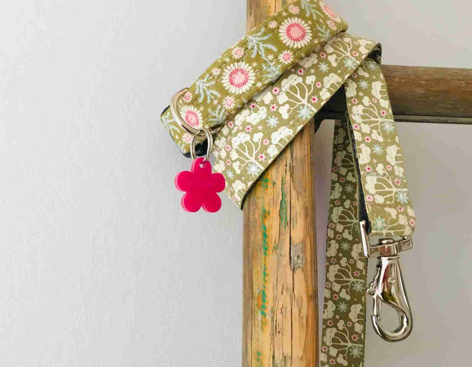 Scrufts Tilly Green Floral Dog Collar and Lead with Pink Velvet Lining